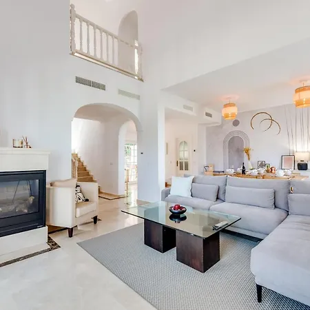 Villa Vacation I Faldo, Golf Valley, Private Pool, 24h Security, 10 Min From The Marina *