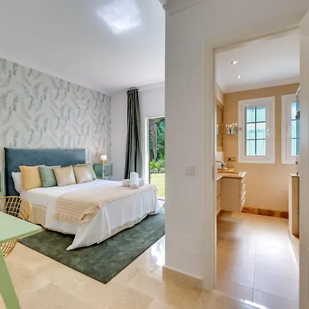 Villa Vacation I Faldo, Golf Valley, Private Pool, 24h Security, 10 Min From The Marina Marbella