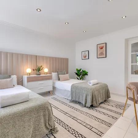 Vacation I Faldo, Golf Valley, Private Pool, 24h Security, 10 Min From The Marina * Marbella
